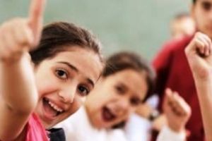 ZILE LIBERE 2019. MINIVACANŢĂ prelungită pentru elevi şi studenţi de Paşte şi 1 Mai. Vacanţă până pe 10 mai!