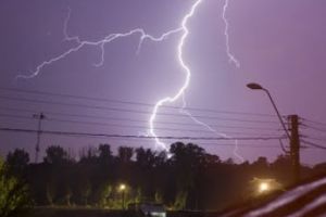 Au pornit alarmele în Târgu-Jiu: Gorjul, sub cod portocaliu