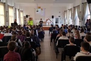 Şcoala siguranţei a împlinit patru ani