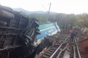 BREAKING NEWS/ Un TREN ACCELERAT a DERAIAT la Săvârşin