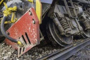 ALERTĂ. Tren deraiat în staţia Săvârşin. Circulaţia este întreruptă. Ce a provocat accidentul