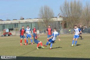 FOTO, LIVE-TEXT: Metalurgistul Cugir – Crişul Chişineu Criş 1-0 la pauză, Necşulescu a deschis scorul | Derby sub Drăgana în prima rundă din retur!