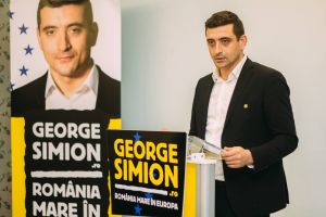 George Simion şi-a lansat şi la Arad candidatura independentă la alegerile europarlamentare (FOTO)
