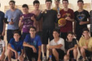 Streetball la CD Loga Caransebeş. „Pentru socializare şi pentru a fi mai uniţi!“
