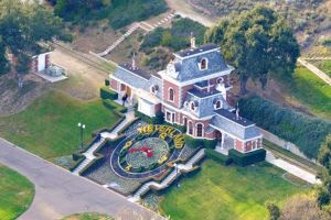 Neverland, ferma lui Michael Jackson, scoasă din nou la vânzare la un preţ mult mai mic