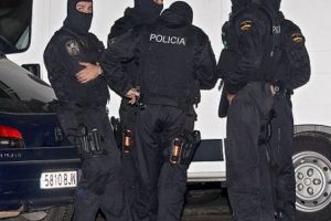 Un traficant de droguri s-a îngrăşat 50 de kilograme ca să nu fie prins de poliţie