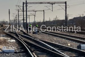 Tragedie la Sinaia. Un copil de trei ani, lovit de locomotiva. Salvatorii nu au mai putut face nimic 