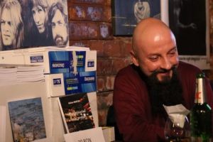 Adrian Rentea, de Ziua Mondială a Scriitorului: „Rolul scriitorilor ar fi să ofere mângâiere unor răni care nu se închid“