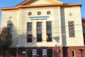 Ţara arde, babele se piaptănă, varianta universitară