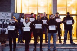 Actorii Teatrului Municipal Baia Mare, solidari cu protestul magistratilor