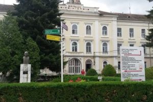 VIDEO – Pavilionul central de la Spitalul de Psihiatrie a intrat în modernizări. CJ Sibiu face investiţia