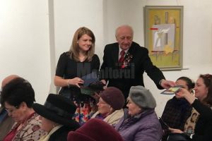 Expoziţia ”Flori pentru Flori”, a maestrului Radu Bercea, vernisată la Gura Humorului