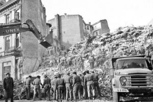 VIDEO / Se împlinesc 42 de ani de la cutremurul din 1977. Peste 11.000 de persoane rănite, sute de locuinţe distruse