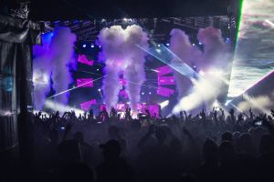Unul dintre cei mai cunoscuţi DJ din lume vine la Arad