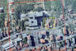 Adio, parcare în trepte! Primăria Oradea va face parcare supraetajată lângă Spitalul Judeţean, şi nu pe deal