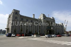 100 de calculatoare, livrate catre CN APM Constanta de o firma din Bucuresti. Valoarea contractului - aproape jumatate de milion de lei (document)