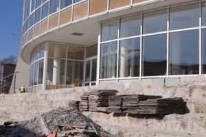 În sfârşit, se repară scările Pieţei Dunărea