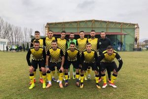 Frimu vrea să ducă Petrolul în Liga a III-a. La Bustuchin s-a montat şi nocturnă