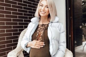 Andreea Bălan a făcut stop cardio-respirator în timp ce năştea al doilea copil prin cezariană. In ce stare se afla fetita artistei