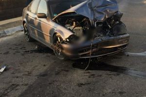 Impact dur între două maşini, în Odoreu. O persoană a fost grav rănită