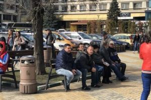 Cu Cioloş, la strâns de semnături pe Strada Mare…