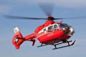 Un bebeluş de opt luni din Vaslui a fost transportat de urgenţă cu elicopterul. Ce a păţit micuţul 