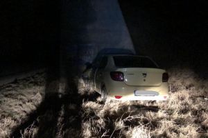Judetul Constanta: Un autoturism a intrat in piciorul unui pod. Șoferul, ranit