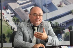 Spitalul Judetean vrea sa recupereze aproape noua milioane de lei de la fostul manager Danut Capatina. Azi, primul termen 