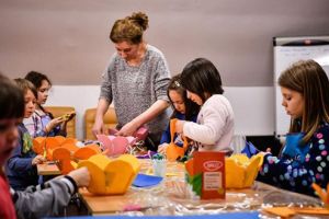 „Copiii şi adolescenţii de azi, liderii de mâine”, caravană educaţională la Deva