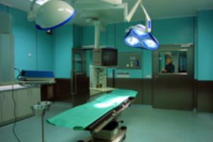 Medicii tineri nu trebuie învăţaţi să ia şpagă. Argumentele managerului Spitalului de Urgenţă Bistriţa