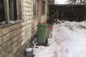 Studiu de caz: Două case din Țânţăreni, lăsate fără proprietar de două octogenare! Femeile, cercetate penal pentru mărturie mincinoasă