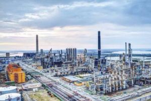 Probleme mari pentru OMV Petrom şi Romgaz! Descoperirea şocantă a autorităţilor
