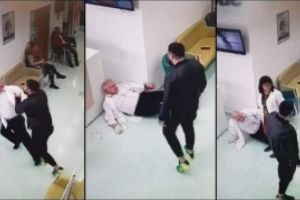 VIDEO - IMAGINI REVOLTĂTOARE: Un medic ginecolog este lovit brutal, pe la spate, de un pacient