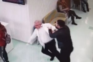 Spital=ring de box / Medic ginecolog agresat intr-un spital din Galati