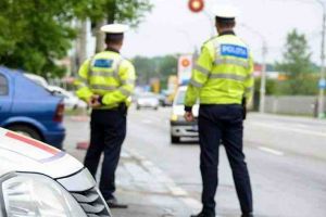 Un tânăr de 28 de ani din Crăciu, cercetat pentru că a condus fără a avea permis de conducere