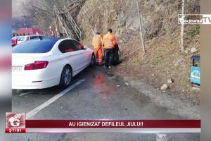 AU IGIENIZAT DEFILEUL JIULUI!