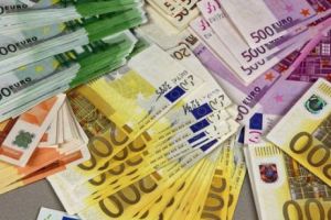 Companii mari de automotive, amendate de Comisia Europeană