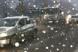 A revenit ninsoarea în România. Drumarii au intervenit de urgenţă