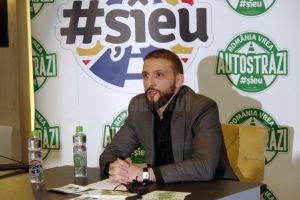 Oameni de afaceri din Botoşani şi Oradea se alătură grevei iniţiate de Ștefan Mandachi