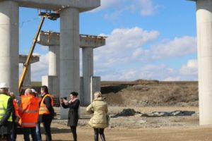FOTO: Bucuraţi-vă cu măsură. Promisiuni de încă 33,5 km din Autostrada Transilvania