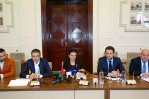 Masterplanul pe serviciile medicale începe să se contureze. „Nu închidem spitale, nu tăiem paturi”