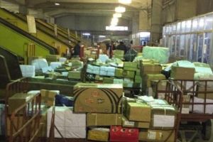 „Tutungeria naţională” de pe internet. Peste 1.000 de fabrici ilegale de ţigări, aprovizionate cu tutun prin Poşta Română