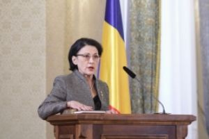 Evaluarea naţională de la clasa a VIII-a ar putea fi desfiinţată/ Învătământul obligatoriu ar urma să înceapă la 5 ani