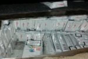 Un roman a incercat sa introduca in tara 9000 tigarete. Vezi unde au fost ascunse tigarile