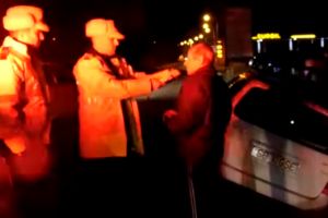 VIDEO Bătrânel din Sibiu prins de două ori într-o zi, beat la volan – A doua oară a făcut accident