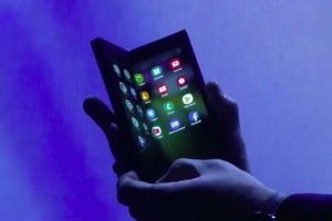 Samsung lucrează la alte două telefoane pliabile