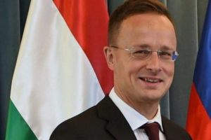 Ministrul Afacerilor Externe al Ungariei, invitat la Târgu-Mureş