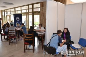 Peste 600 de LOCURI DE MUNCĂ ÎN STRĂINĂTATE. Se caută lucrători în agricultură, îngrijitori la domiciliu, lucrători în construcţii în Spaţiul Economic European