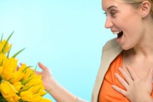 De 327.972 de ori „La mulţi ani, femeie!”