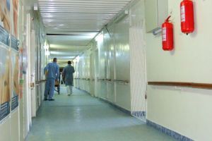 Gălăţenii cu probleme de sănătate, „navetişti” între laboratoarele care au contract cu CJAS